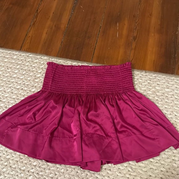 Magenta flowy skirt/shorts - Picture 1 of 1